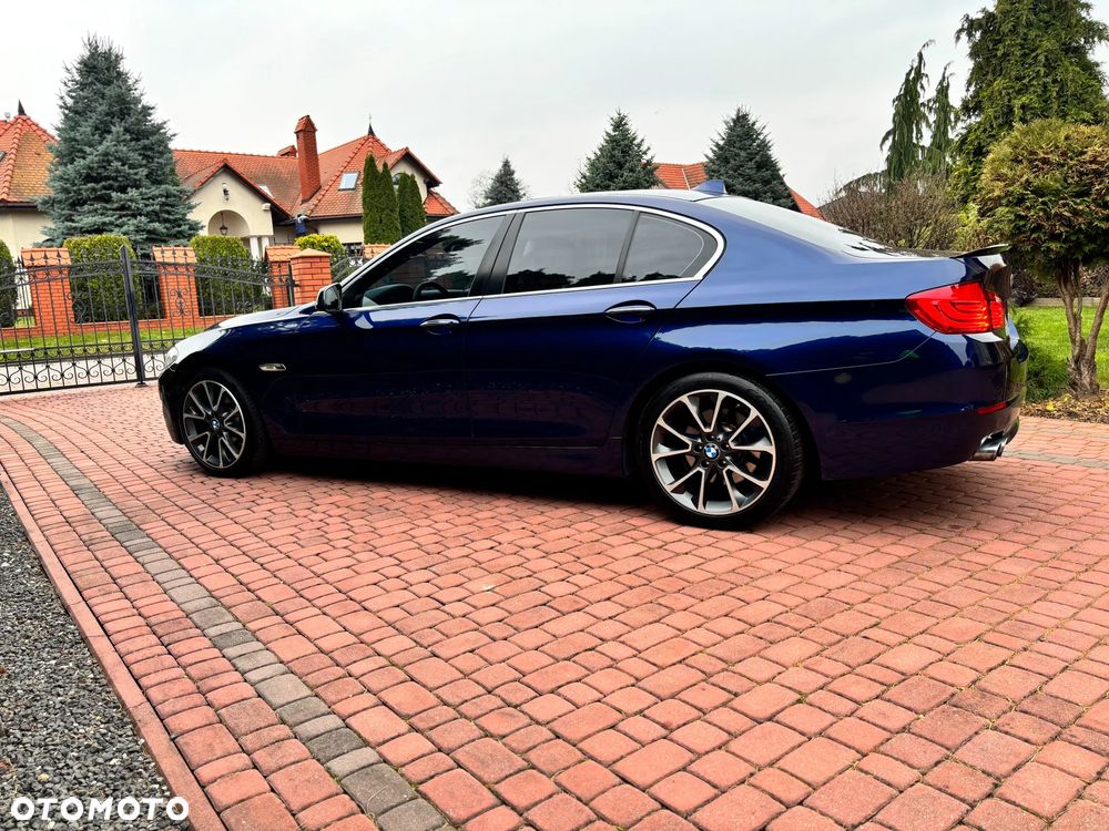 BMW Seria 5 528i - 5