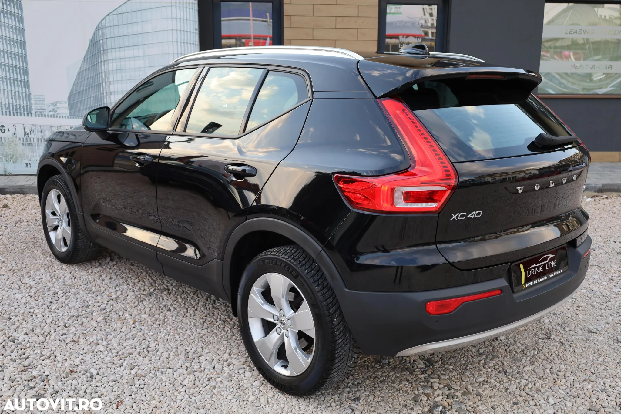 Volvo XC 40 T2 AT8 Momentum - 6