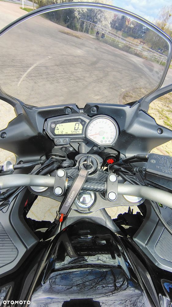 Yamaha FZ8 - 9