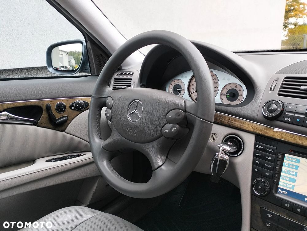 Mercedes-Benz Klasa E - 38