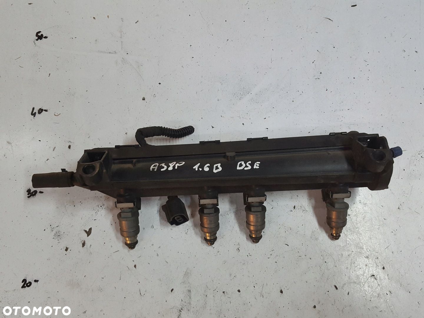 AUDI A3 8P 04-12r LEON II ATEA 1.6 8V MPI BSE LISTWA WTRYSKOWA WTRYSKI - 1