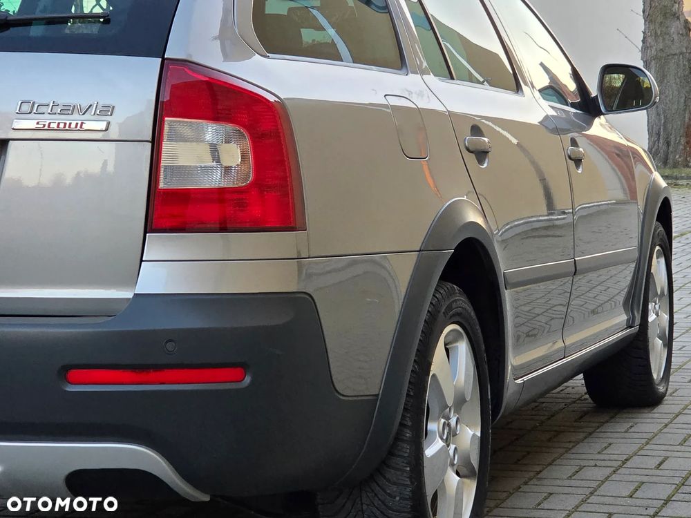 Skoda Octavia 2.0 TDI DPF 4x4 Scout - 12