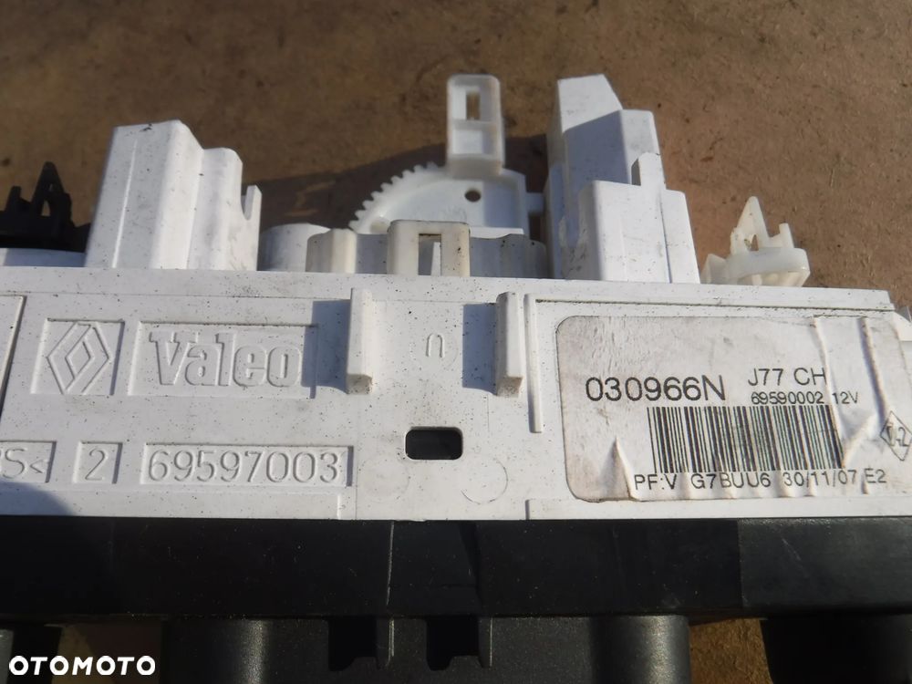 Renault Clio III panek klimatyzacji nawiewu 69597003 030966N 030967W - 5
