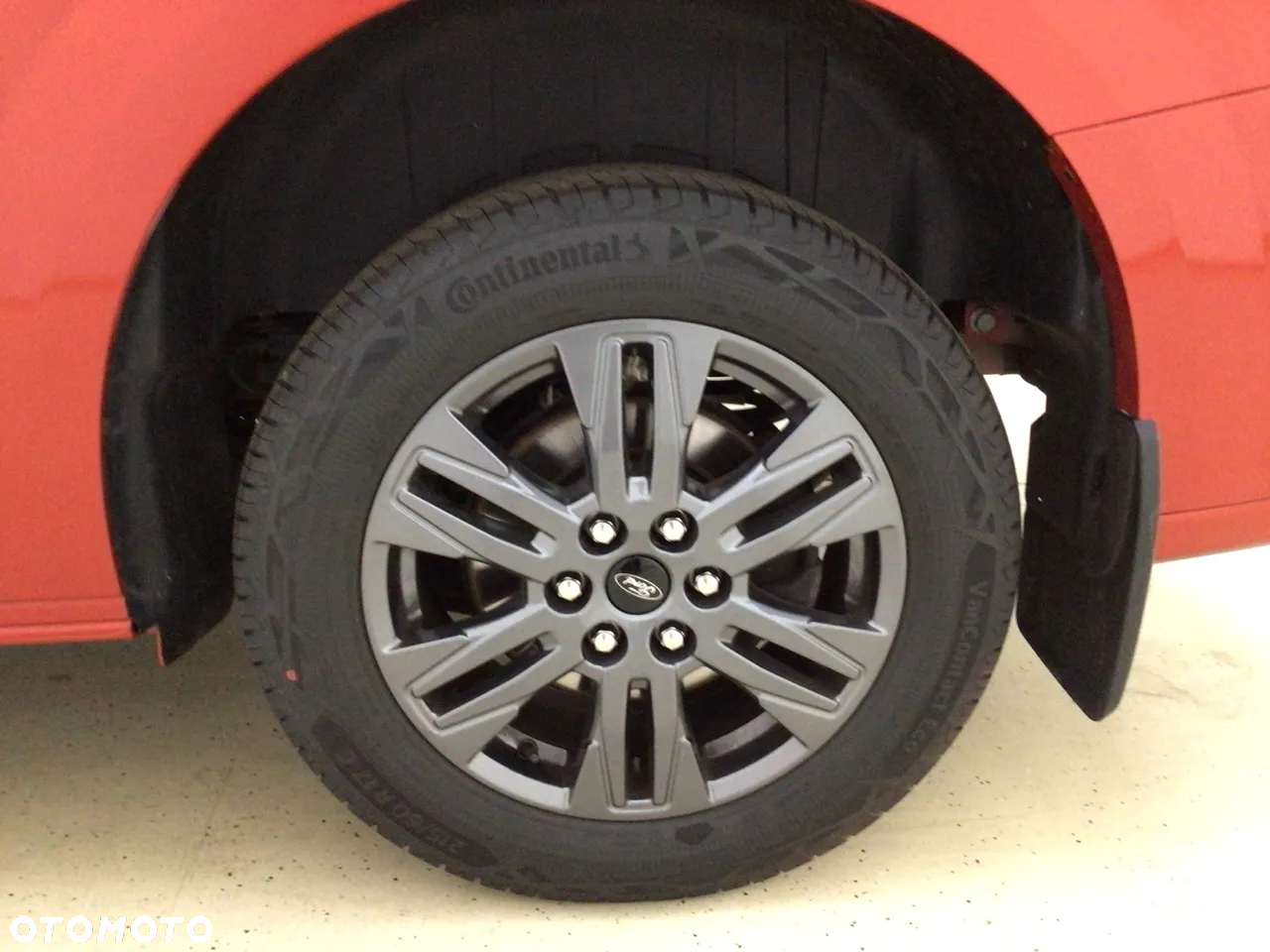 Ford Tourneo Custom 320 L2H1 4x4 Autm TitaniumX - 6