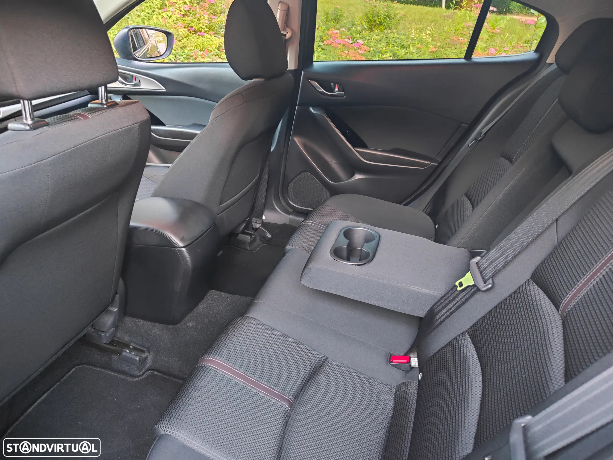 Mazda 3 1.5 Sky-G Evolve HS Navi - 8