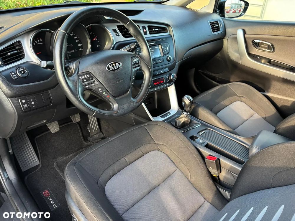 Kia ProCeed 1.6 GDI L - 16