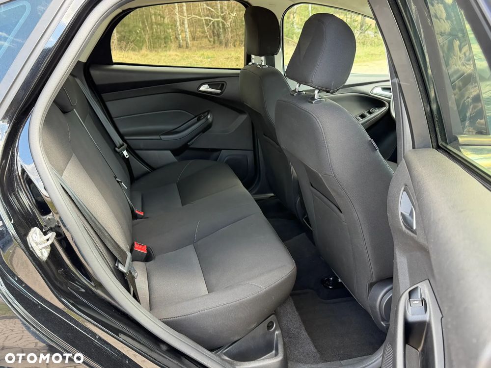 Ford Focus - 16