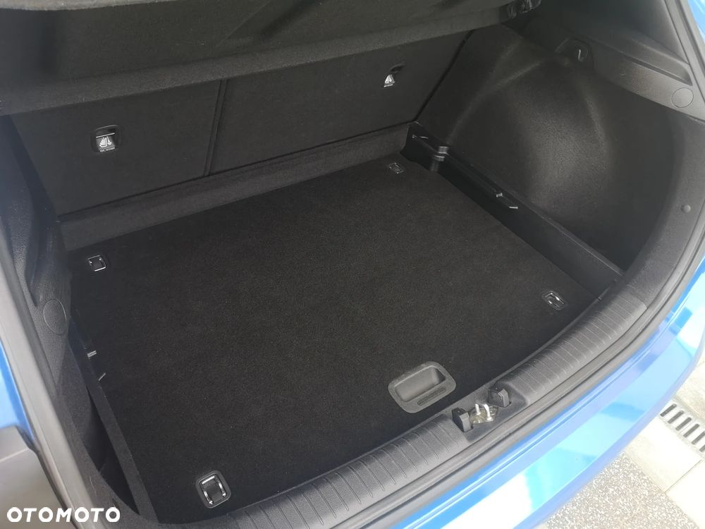 Kia Ceed 1.5 T-GDI M - 9