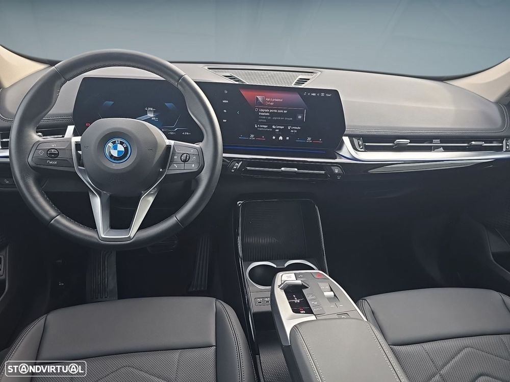 BMW iX1 eDrive20 xLine - 12