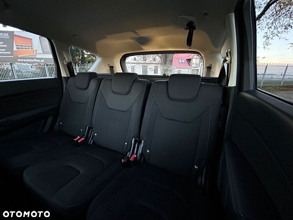 Ford S-Max - 25