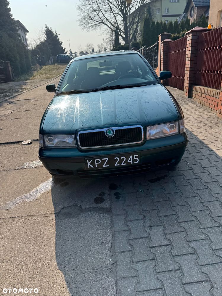 Skoda Octavia 1.6 GLX - 2