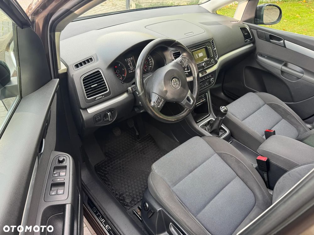 Volkswagen Sharan - 19