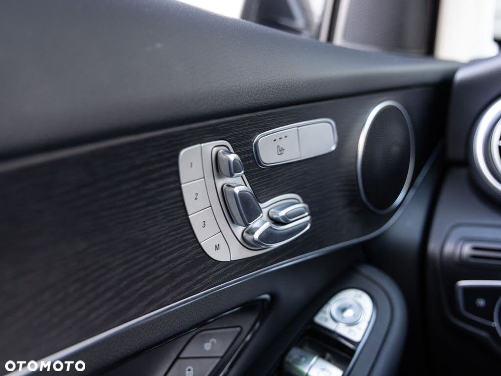 Mercedes-Benz GLC 300 4Matic 9G-TRONIC - 18