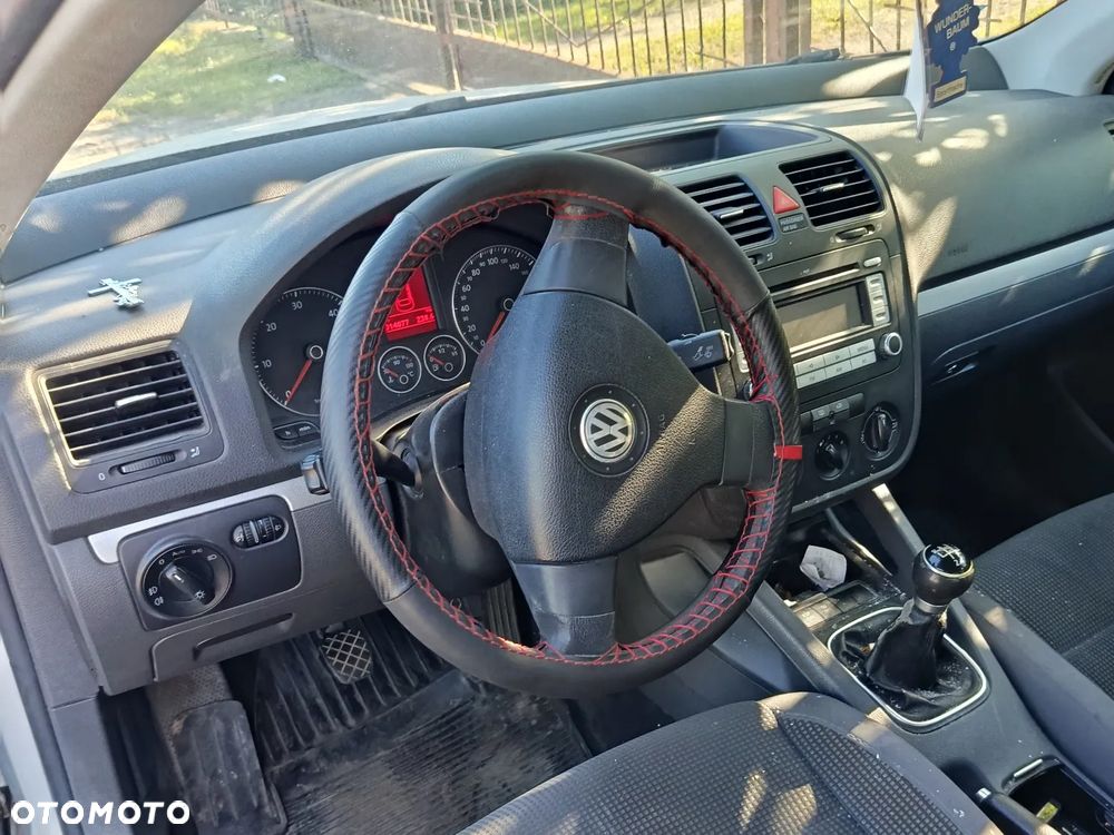 Volkswagen Jetta - 9