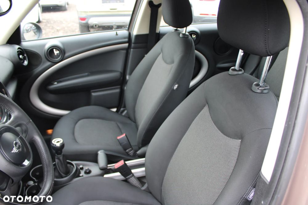 MINI Countryman One D - 17