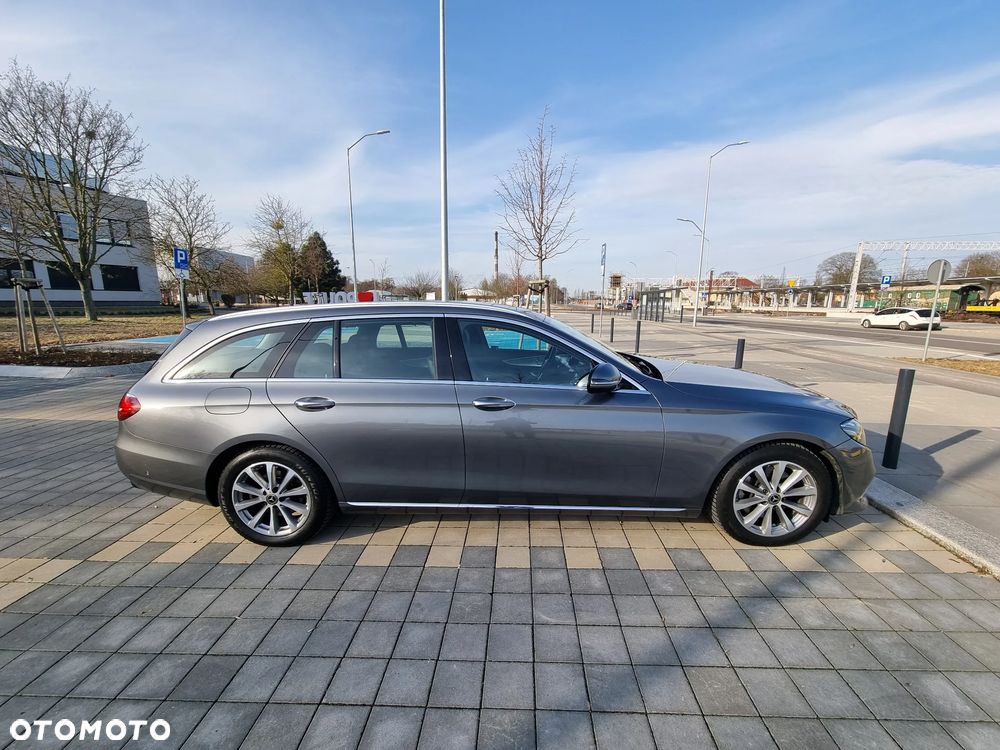 Mercedes-Benz Klasa E 220 d 4-Matic 9G-TRONIC - 1