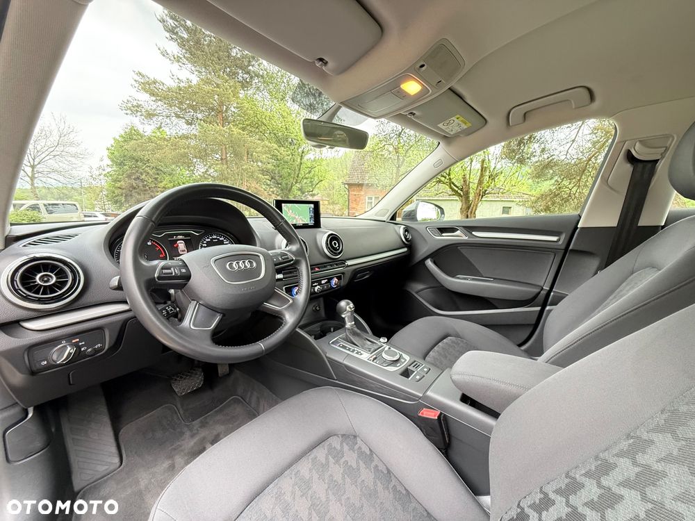 Audi A3 Sportback 1.2 TFSI Attraction S tronic - 17