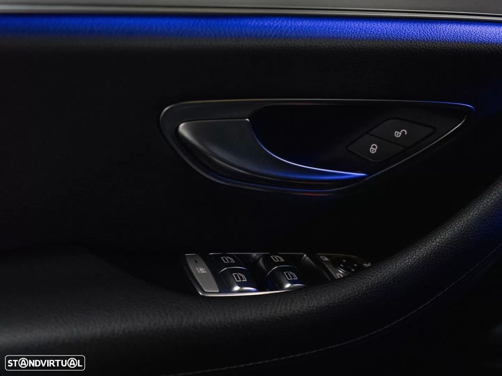 Mercedes-Benz E 300 de Avantgarde - 15