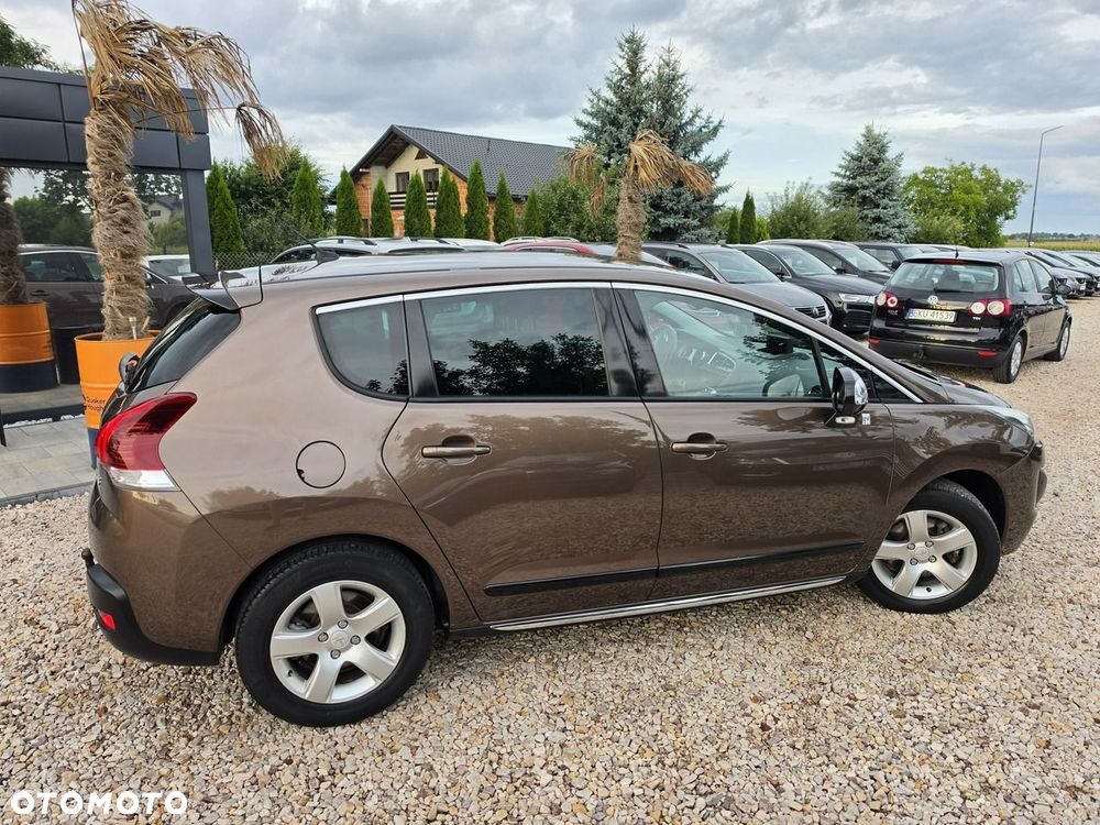 Peugeot 3008 Hybrid4 - 24