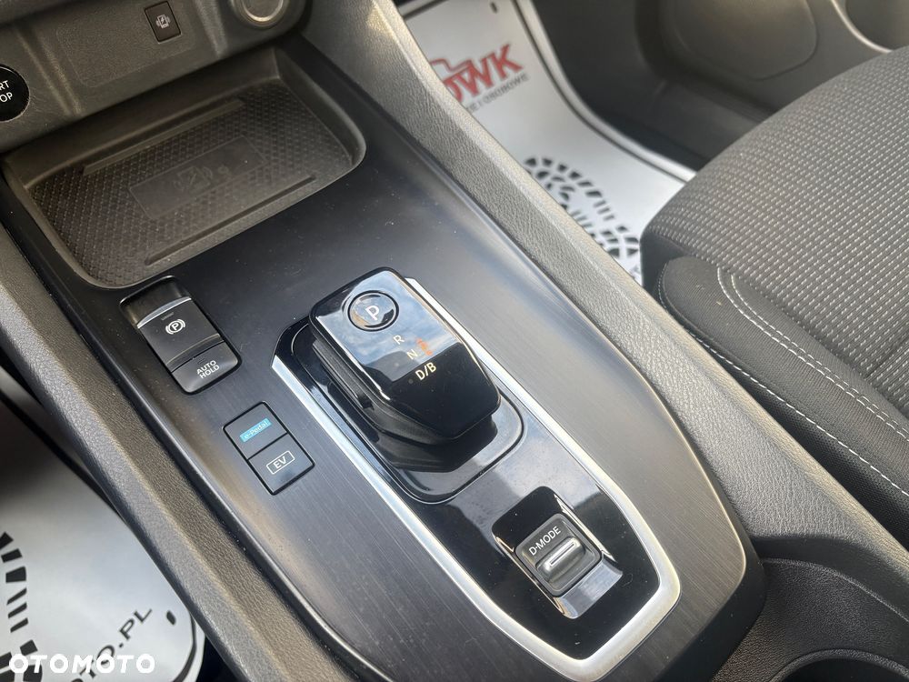 Nissan Qashqai 1.5 e-POWER N-Connecta - 32