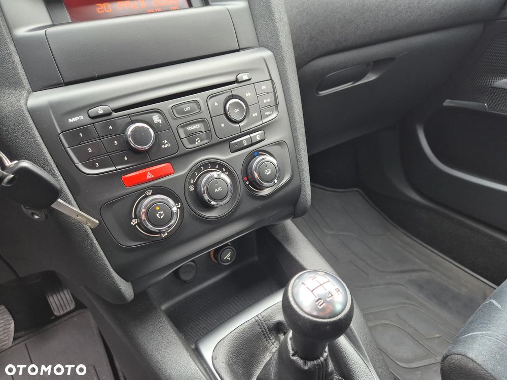 Citroën C4 VTi 120 Attraction - 39