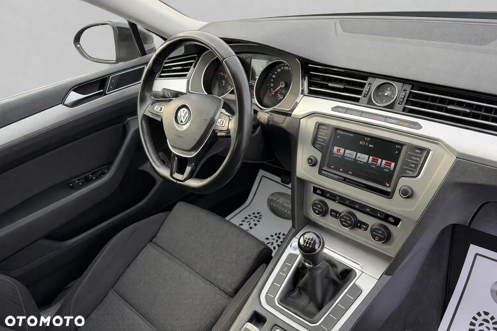 Volkswagen Passat 2.0 TDI (BlueMotion Technology) Comfortline - 10