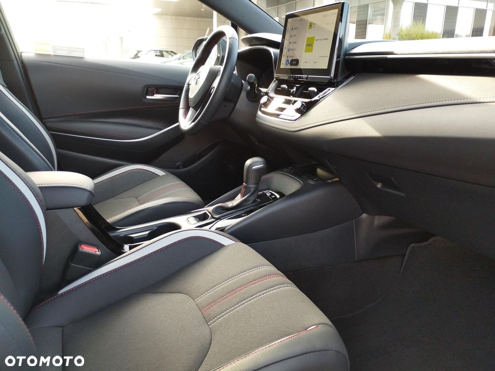 Toyota Corolla 1.8 Hybrid GR Sport Dynamic - 10