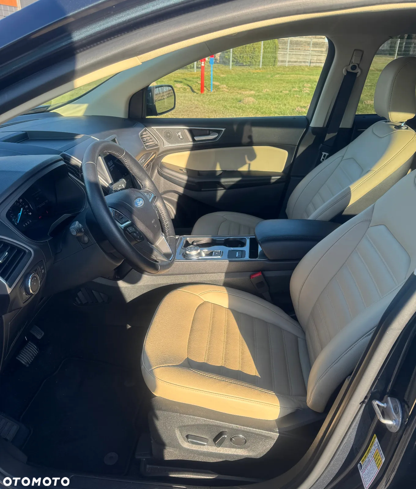 Ford Edge - 23
