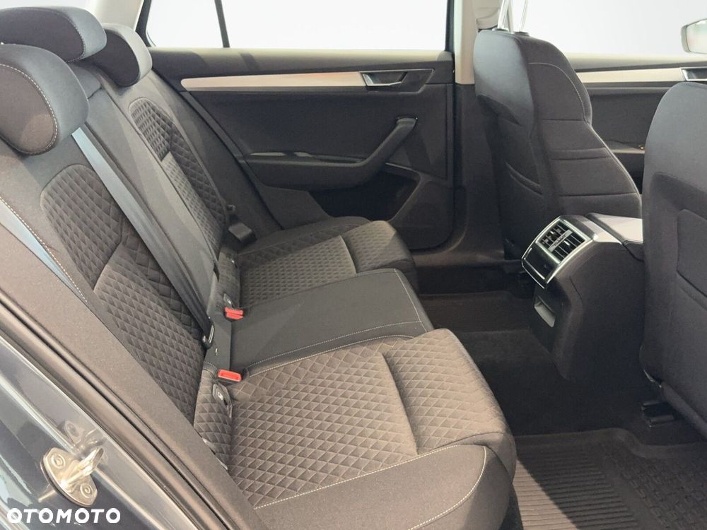 Skoda Superb 2.0 TSI Ambition DSG - 16