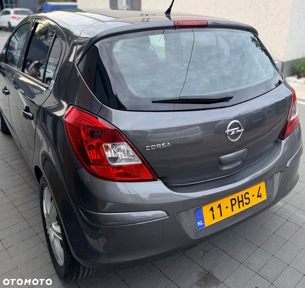 Opel Corsa 1.4 16V Color Elegance - 9