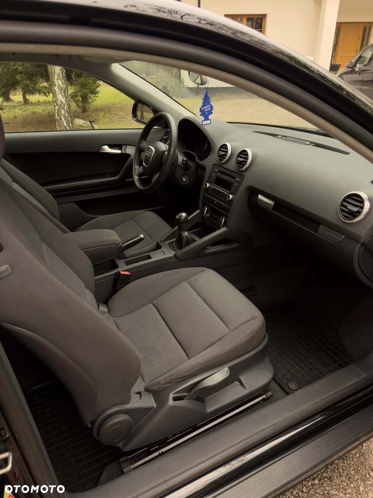 Audi A3 3-drzwiowe 2.0 TDI Ambition - 4