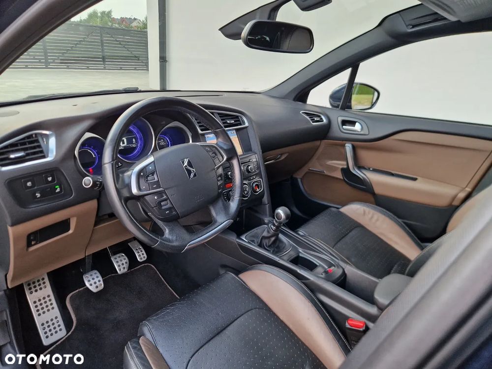 Citroën DS4 HDi 165 SportChic - 13