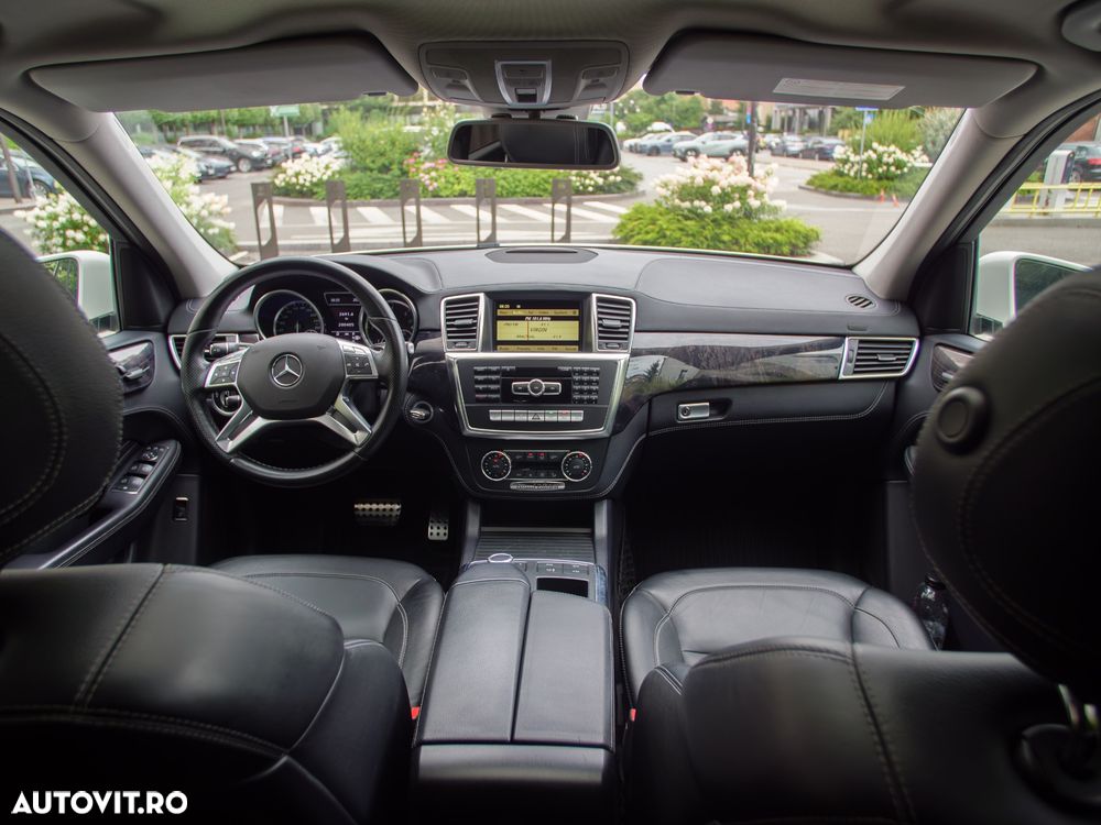 Mercedes-Benz ML 350 BlueTEC 4MATIC Aut - 29