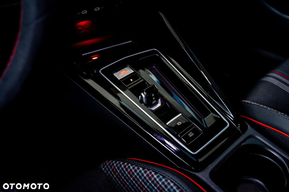 Volkswagen Golf 2.0 TSI GTI Edition 50 DSG - 20
