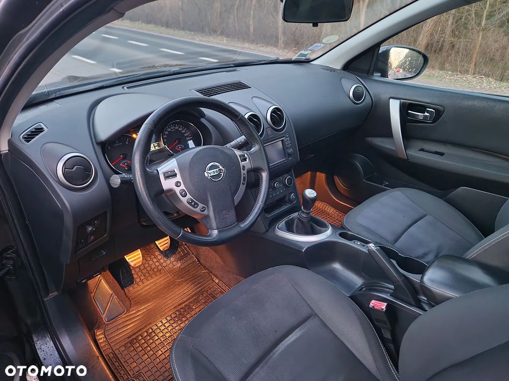 Nissan Qashqai 1.5 dCi DPF visia - 9
