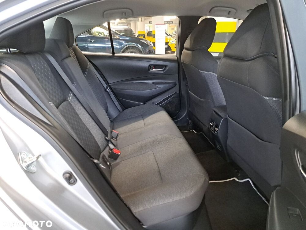 Toyota Corolla 1.8 Hybrid Comfort - 15