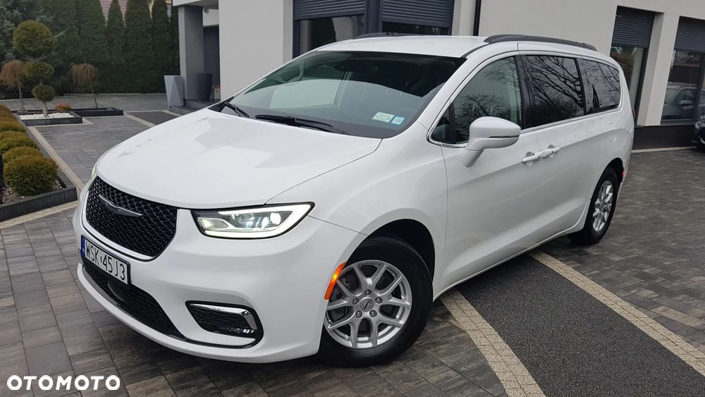 Chrysler Pacifica - 3