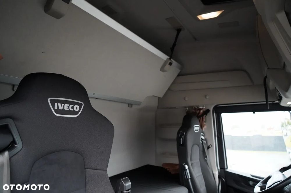 Iveco S-WAY / 480 / RETARDER / KLIMA POSTOJOWA / OPONY 100% / EURO 6 - 35