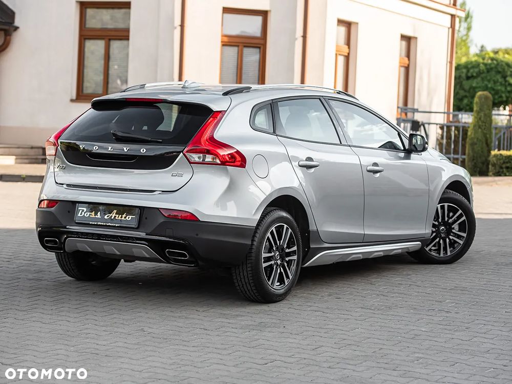Volvo V40 Cross Country D2 Momentum - 14