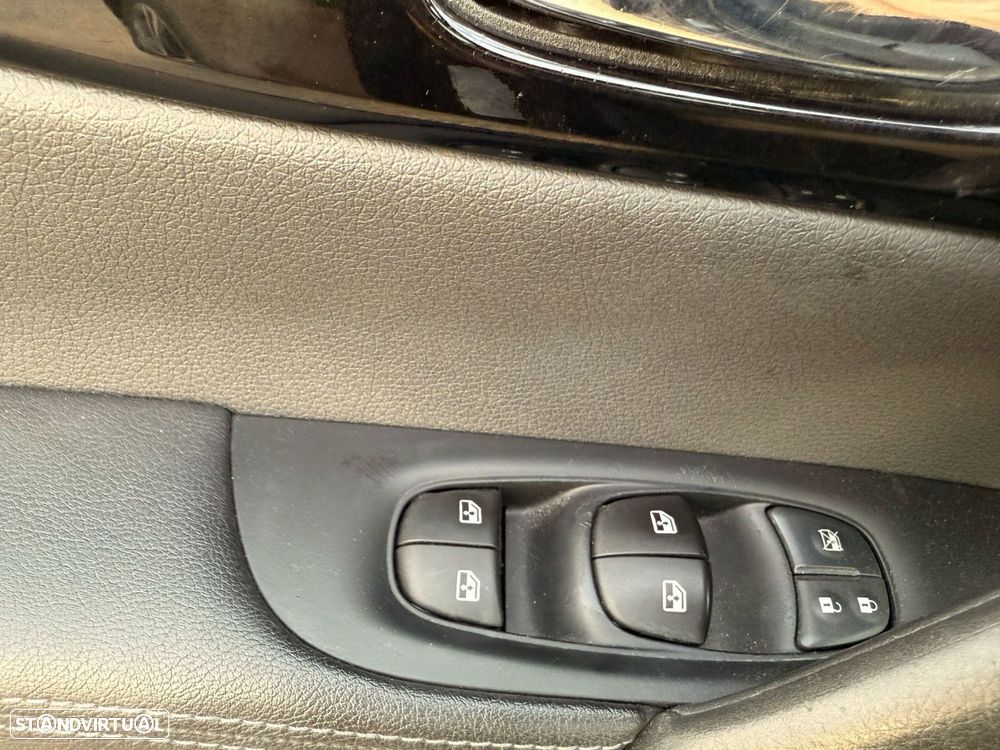 Nissan Qashqai 1.3 DIG-T N-Connecta - 10