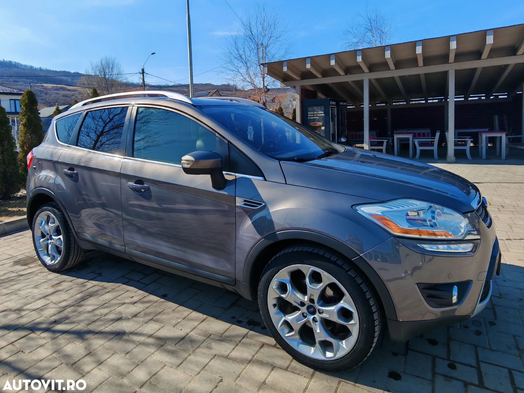 Ford Kuga 2.0 TDCi 4x4 Titanium - 1