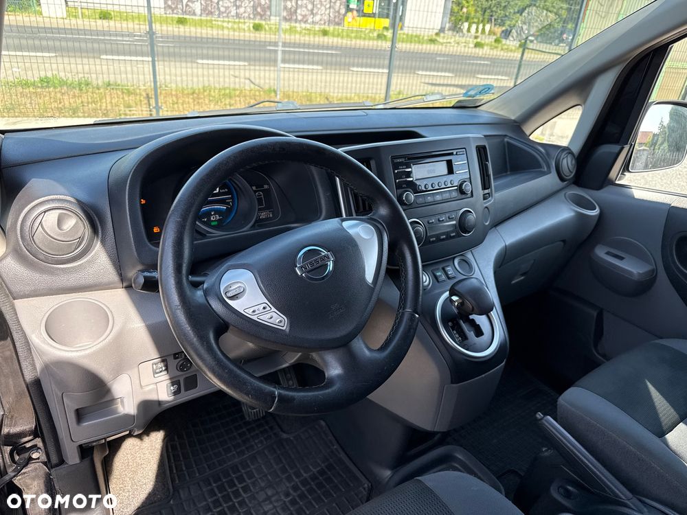 Nissan E-NV 200 - 12