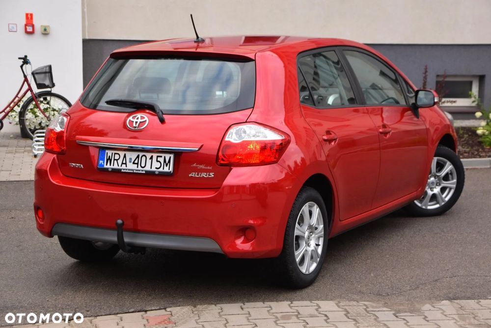 Toyota Auris 1.6 Premium MS - 9