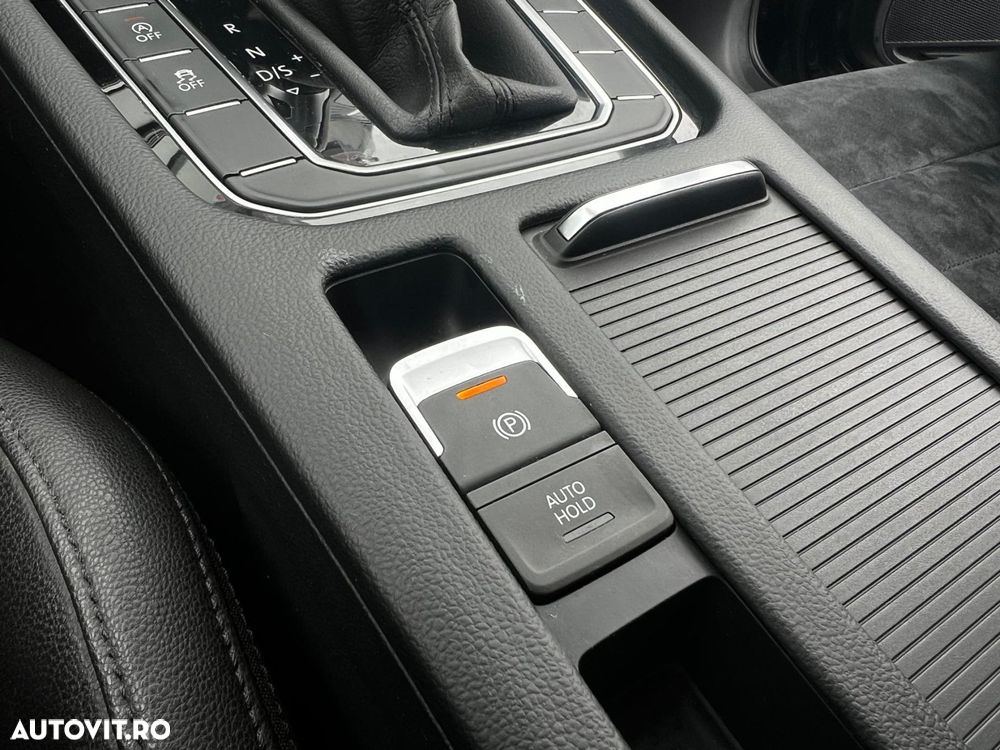 Volkswagen Passat - 17