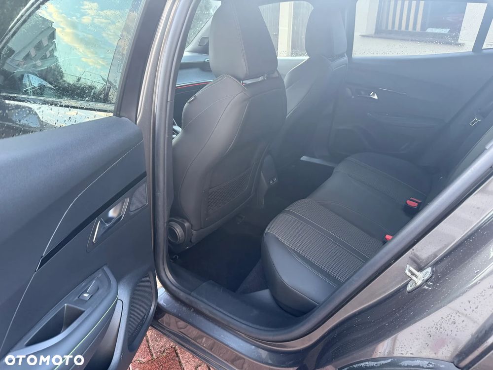 Peugeot 2008 1.5 BlueHDi GT Pack S&S EAT8 - 15