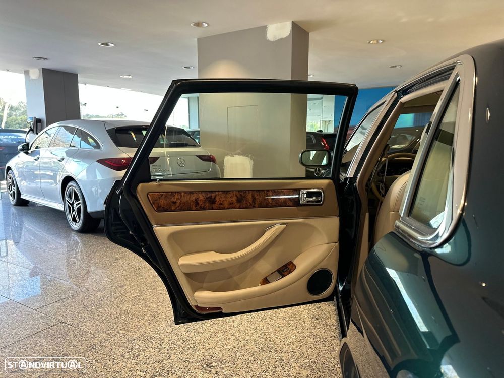 Jaguar Sovereign 3.2 Aut. - 24