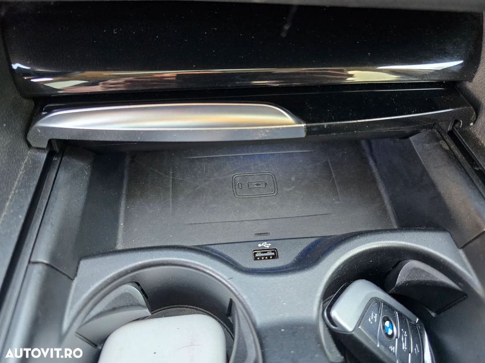 BMW Seria 5 520d AT - 34