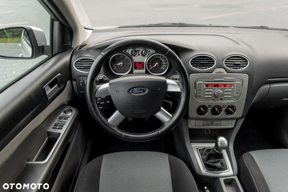 Ford Focus - 26