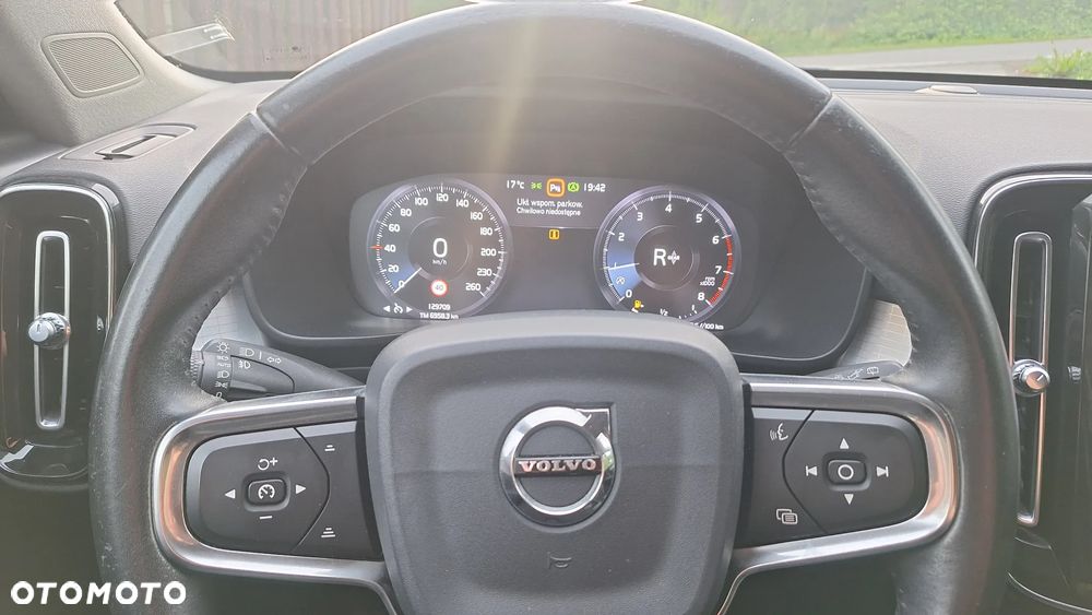 Volvo XC 40 T3 Momentum - 15