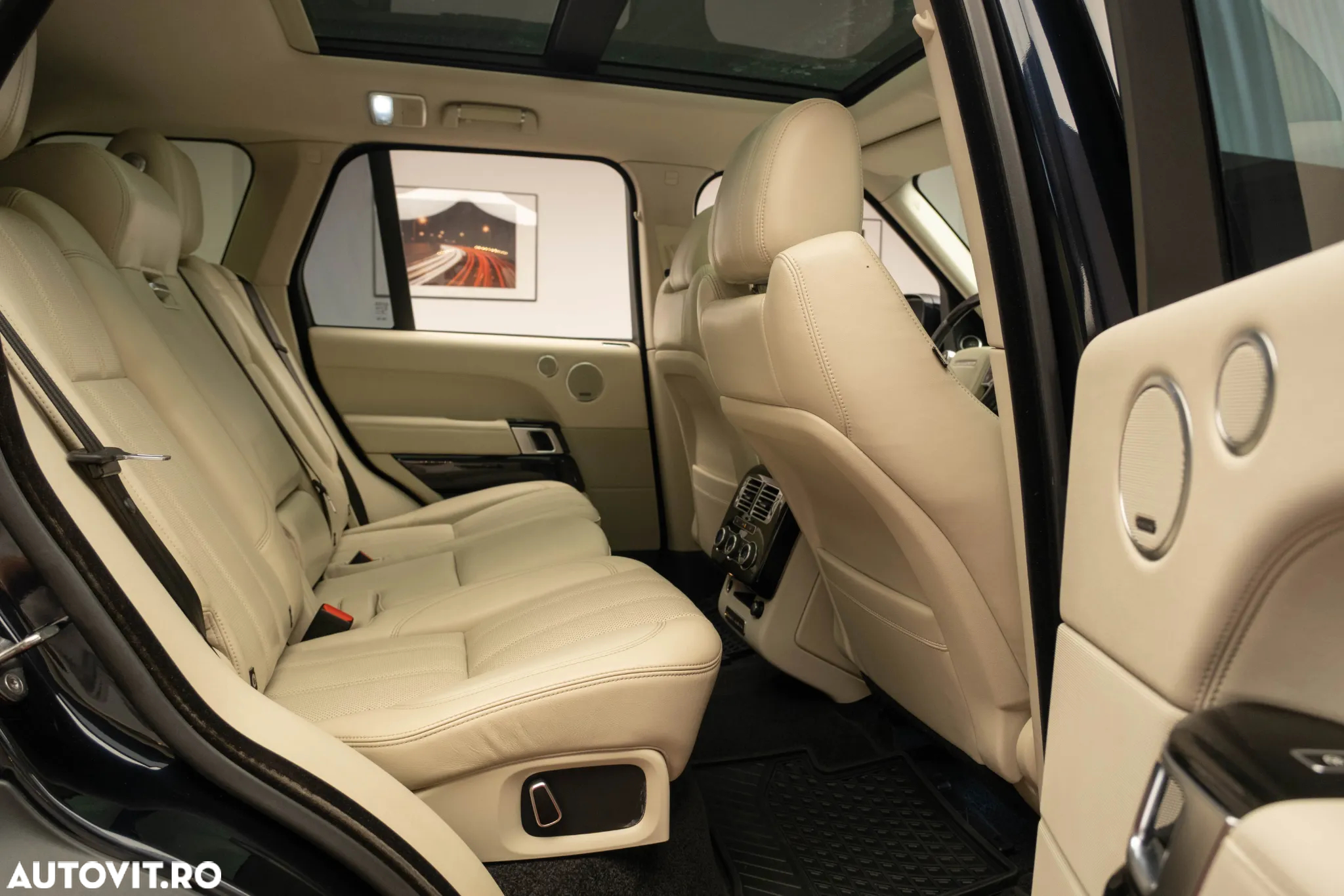 Land Rover Range Rover 3.0 I TDV6 Vogue - 28